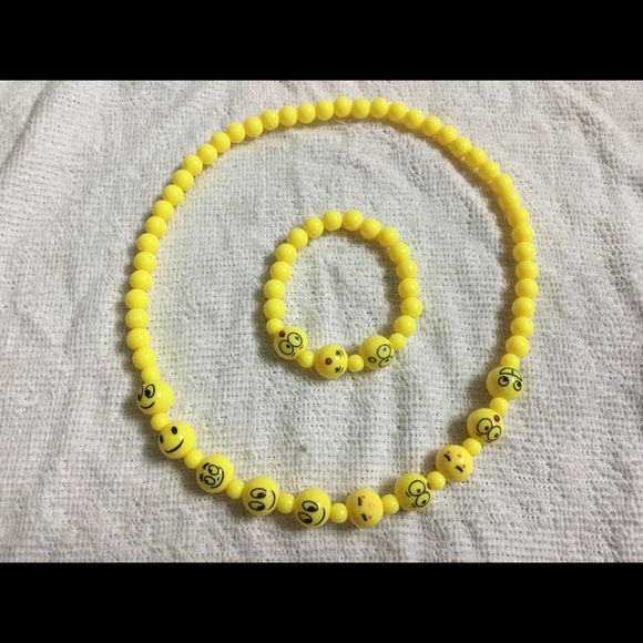 Kids Beaded Emoji Necklace and Bracelet (New) - Picture 2 of 4